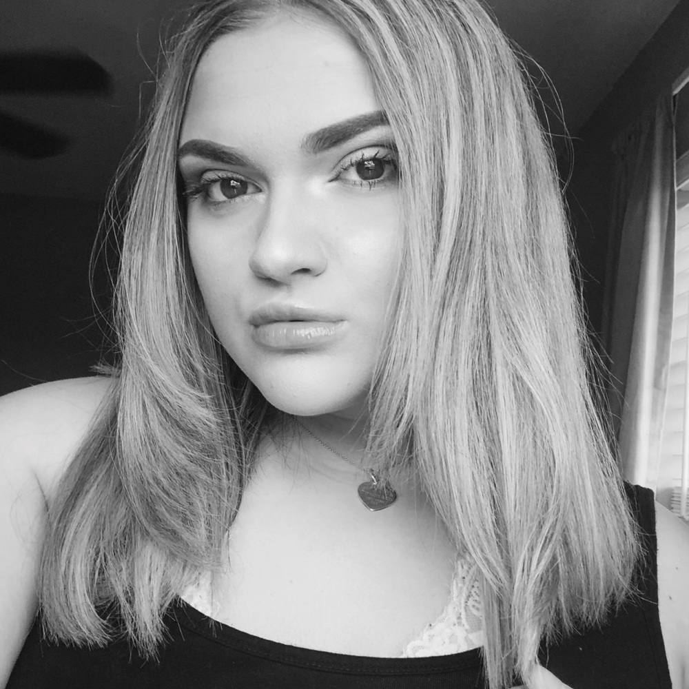Meet your Posher, Samantha